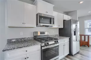 517 Coughton Cross Dr, Lancaster Township, PA 16037 - Photo 6