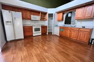 1108 Arrowhead Dr, South Strabane, PA 15301 - Photo 8