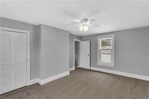 229 E College St, Canonsburg, PA 15317 - Photo 18