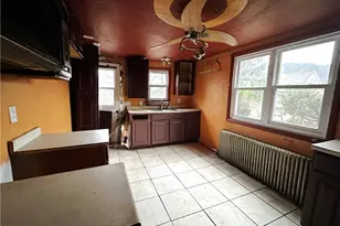 492 Brush Ave, Greater Johnstown School District, PA 15906 - Photo 4