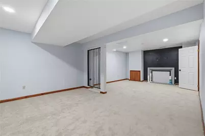 605 Bristol Pl, Cranberry Township, PA 16066 - Photo 22