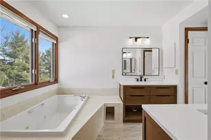 605 Bristol Pl, Cranberry Township, PA 16066 - Photo 14