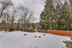 2 Hallmark Dr, Pittsburgh, PA 15235 - Photo 4