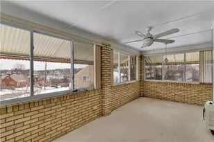 2 Hallmark Dr, Pittsburgh, PA 15235 - Photo 18