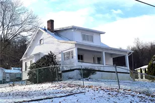 752 Crawford Rd, East Bethlehem, PA 15333 - Photo 2