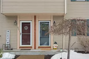 203 Woodhaven Dr, Seven Fields Boro, PA 16046 - Photo 2