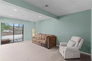 203 Woodhaven Dr, Seven Fields Boro, PA 16046 - Photo 36