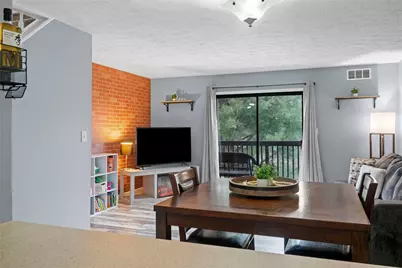 203 Woodhaven Dr, Seven Fields Boro, PA 16046 - Photo 10