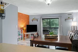 203 Woodhaven Dr, Seven Fields Boro, PA 16046 - Photo 10