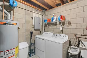 203 Woodhaven Dr, Seven Fields Boro, PA 16046 - Photo 44