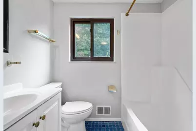 214 Wedgewood Dr, Pittsburgh, PA 15227 - Photo 18