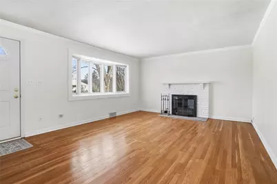 2393 Brandt School Road, Pittsburgh, PA 15237 - Photo 2