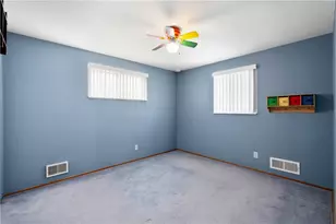 1740 Malor Dr, Pittsburgh, PA 15227 - Photo 16