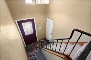 1740 Malor Dr, Pittsburgh, PA 15227 - Photo 12