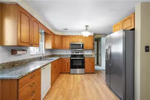 1740 Malor Dr, Pittsburgh, PA 15227 - Photo 4