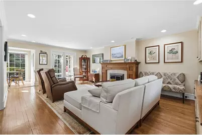 516 Roslyn Pl, Pittsburgh, PA 15232 - Photo 4