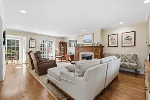 516 Roslyn Pl, Pittsburgh, PA 15232 - Photo 4