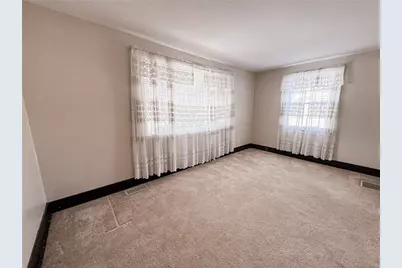 1207 Ohio Ave, White Oak, PA 15131 - Photo 6
