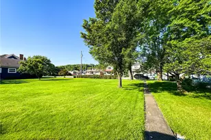 1207 Ohio Ave, White Oak, PA 15131 - Photo 2