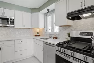 422 Wimer Dr, Ross Twp, PA 15237 - Photo 16