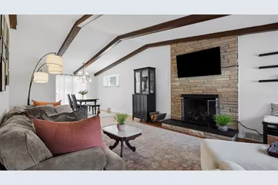 422 Wimer Dr, Ross Twp, PA 15237 - Photo 6