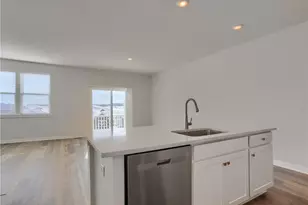 122 Scotland Ln, Harmony Boro, PA 16037 - Photo 14