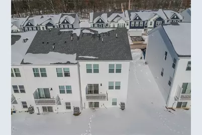 122 Scotland Ln, Harmony Boro, PA 16037 - Photo 2