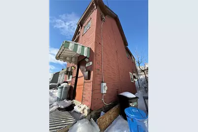 715 Eureka St, Pittsburgh, PA 15210 - Photo 14