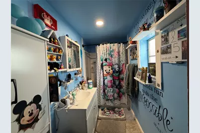 715 Eureka St, Pittsburgh, PA 15210 - Photo 10