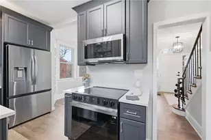 32 Fernwood Ave, Pittsburgh, PA 15228 - Photo 12