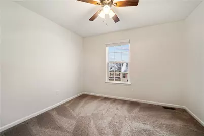 220 Noble Woods Dr, Coraopolis, PA 15108 - Photo 20