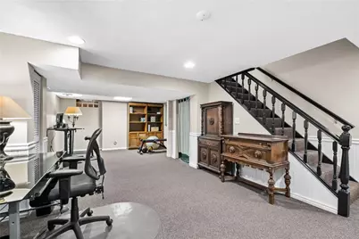 897 Macarthur Dr, Pittsburgh, PA 15228 - Photo 40