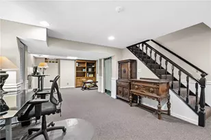 897 MacArthur Dr, Pittsburgh, PA 15228 - Photo 40