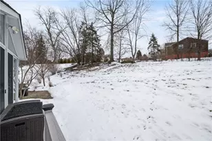 897 MacArthur Dr, Pittsburgh, PA 15228 - Photo 48