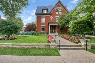 5219 Pembroke Pl, Pittsburgh, PA 15232 - Photo 2