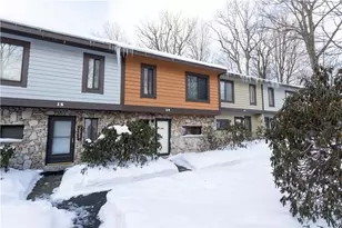 14 Zurich Way, Seven Springs, PA 15622 - Photo 2