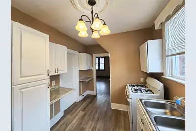 428 Glenn St, Clairton, PA 15025 - Photo 6