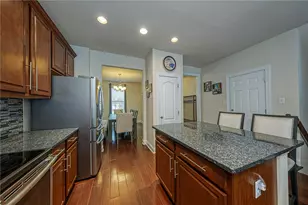 142 Dorsch Dr, Cranberry Township, PA 16066 - Photo 4