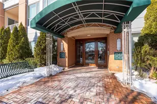 5859 Beacon St, Pittsburgh, PA 15217 - Photo 2