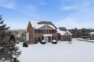 1022 Lexington Dr, Murrysville, PA 15632 - Photo 2