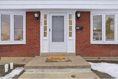 748 Macbeth Dr, Pittsburgh, PA 15235 - Photo 2