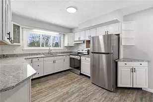 214 Sunset Dr, Neshannock Township, PA 16105 - Photo 12