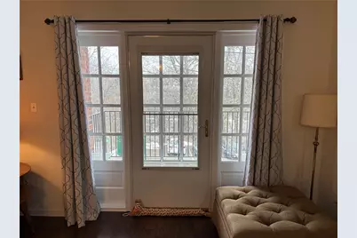 1110 Chatham Park Drive #D, Scott Township, PA 15216 - Photo 4