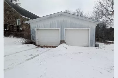 324 Sunset Drive, Center Township, PA 16001 - Photo 4