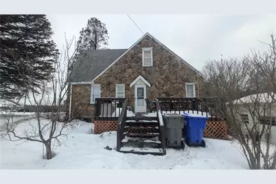 324 Sunset Drive, Center Township, PA 16001 - Photo 2