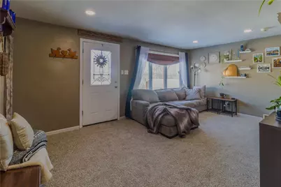 475 Ridgemont Dr, Banksville/Westwood, PA 15220 - Photo 4