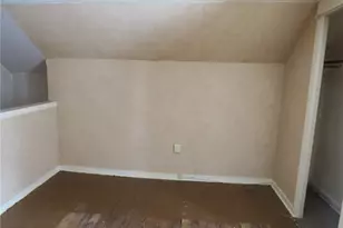 2189 Dunn Station Rd, Morris Township, PA 15329 - Photo 8