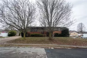 323 Olivia St, Vanport, PA 15009 - Photo 2