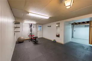 119 Covewood Dr, Center Township, PA 16001 - Photo 30