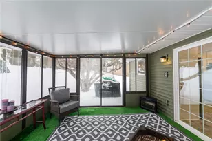 119 Covewood Dr, Center Township, PA 16001 - Photo 8